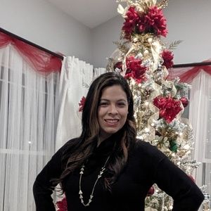 Meet your Posher, Melissa